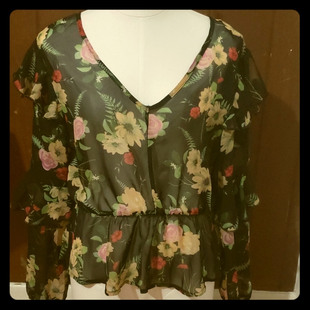 Black floral folded see through blouse